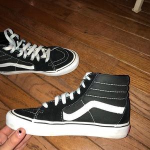 Women’s 6.5 Black Vans Skate-Highs (Men’s 5)